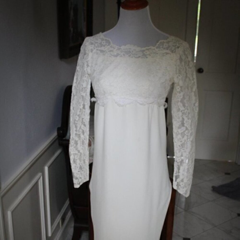 Vintage wedding dress